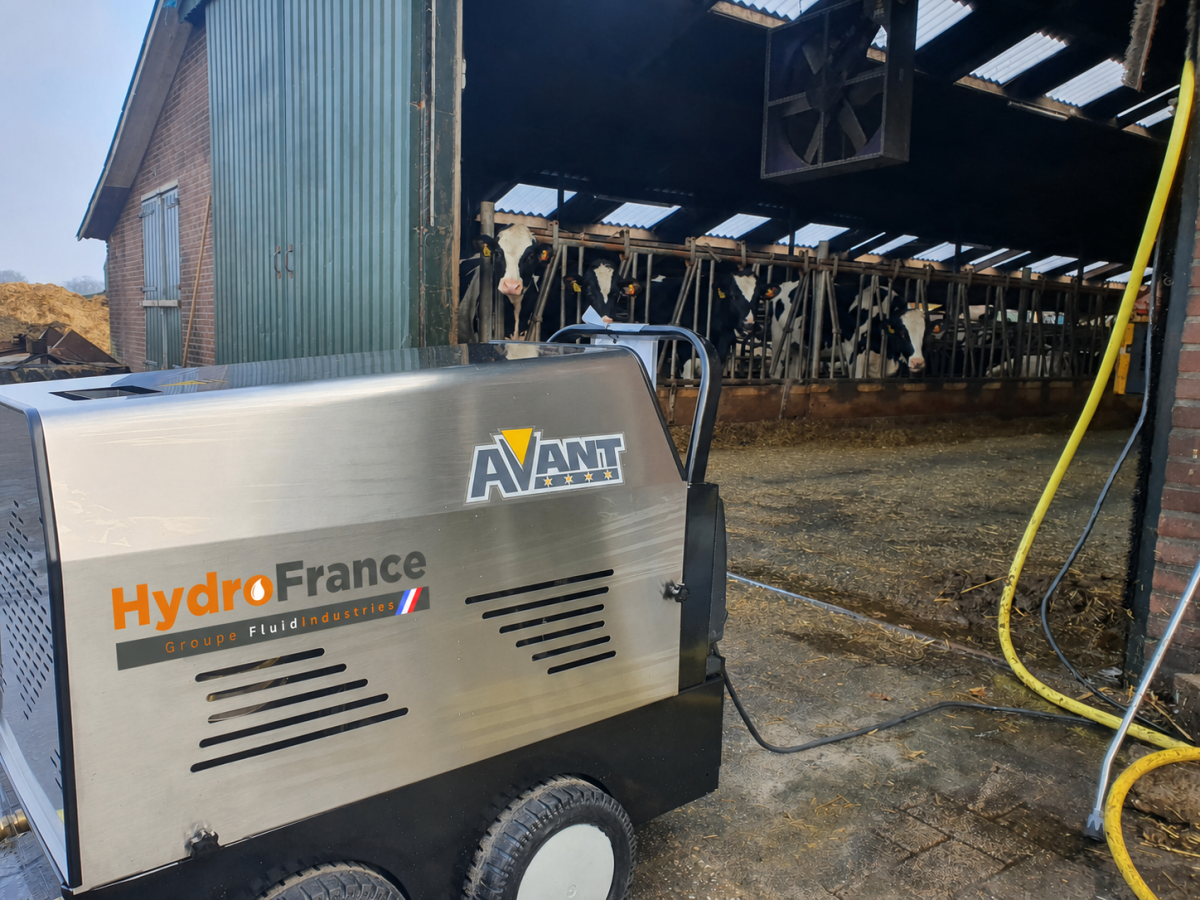 AVANT 15/15 | Nettoyeur haute pression mobile eau chaude – 150 bars pour les nettoyages intensifs Haute pression