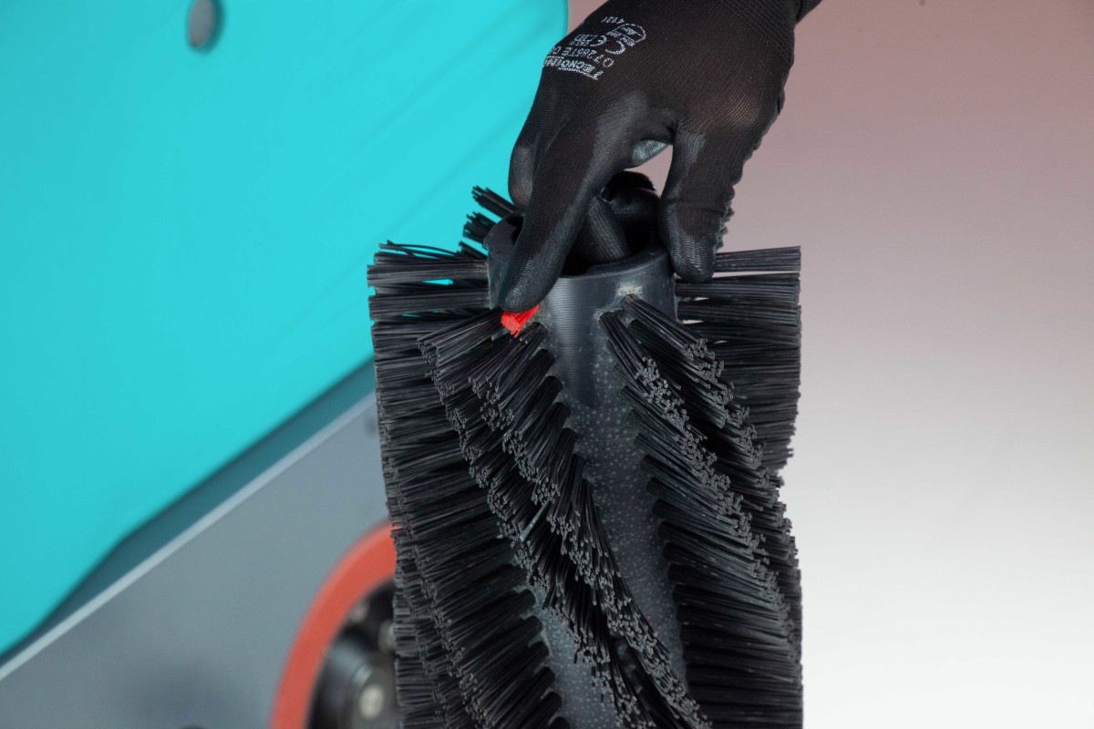 E110-R | BALAYEUSE-LAVEUSE AUTOPORTÉE Autolaveuses