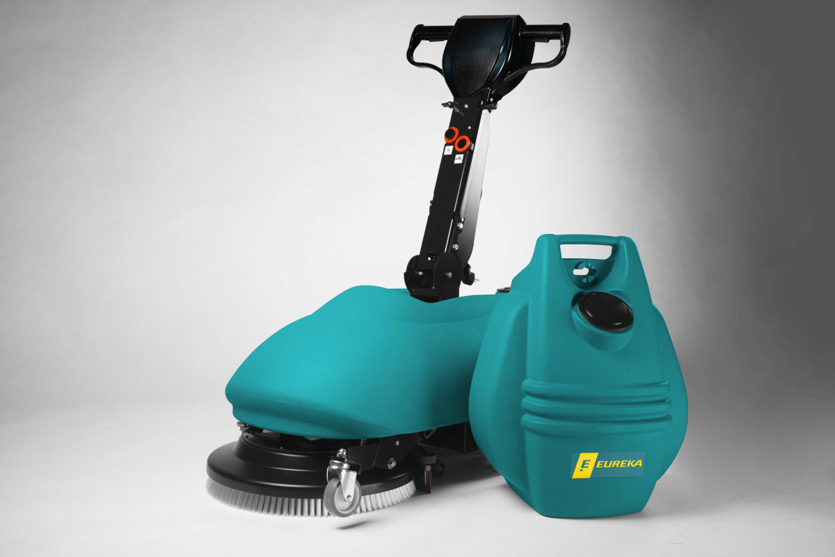 E46 AUTOLAVEUSE AUTOTRACTEE Autolaveuses