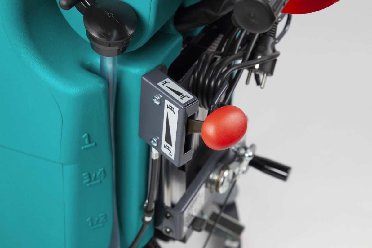 E71 | AUTOLAVEUSE AUTOTRACTEE Autolaveuses