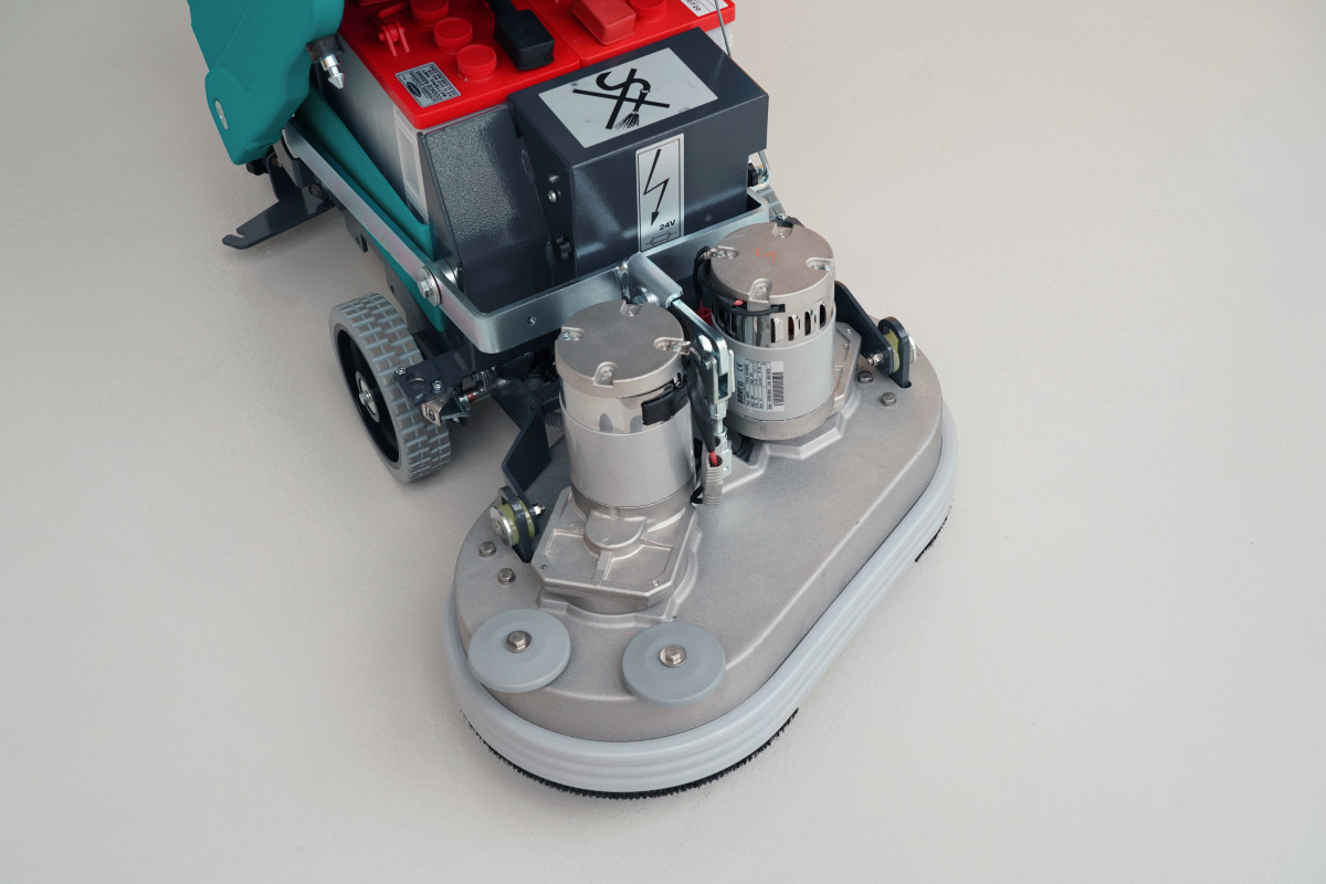 E71 | AUTOLAVEUSE AUTOTRACTEE Autolaveuses