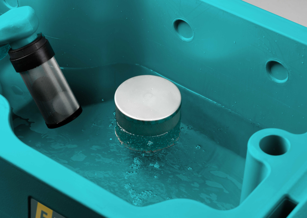 E81 | AUTOLAVEUSE AUTOTRACTEE Autolaveuses