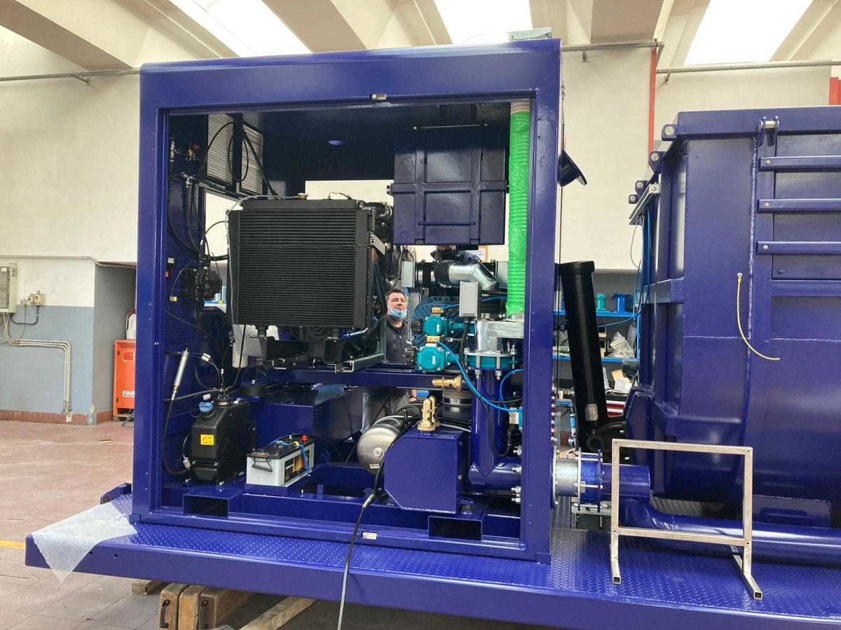 Aspirateur industriel sur mesure avec système  AMPLIROLLS et options refoulement Aspiration