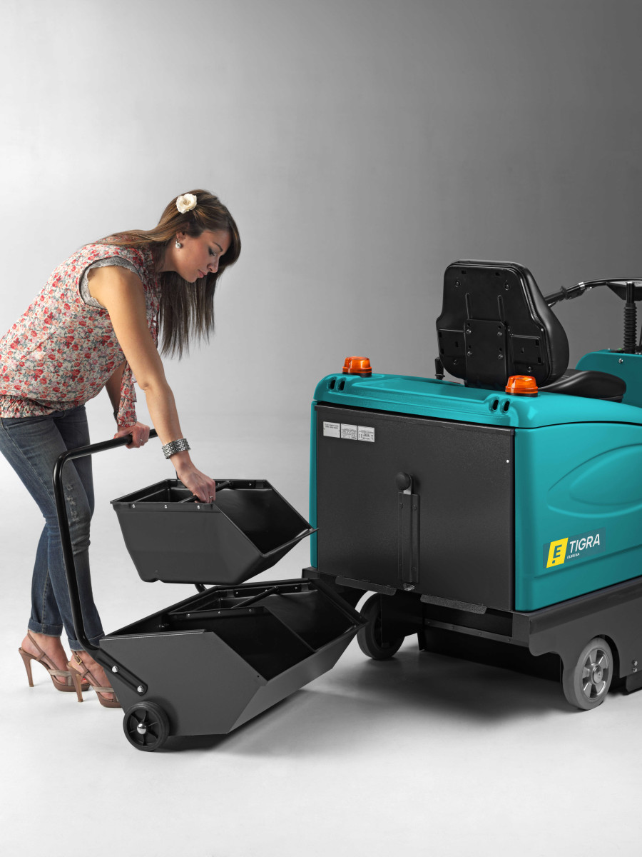 TIGRA - BALAYEUSE AUTOPORTÉE Balayeuses